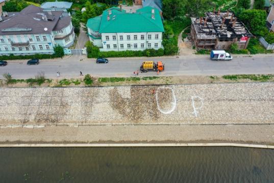 С набережной в Вологде смыли надпись со стоимостью бетонирования берега 