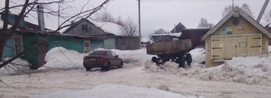 "Рокировочка!": телегу, в которую собирали мусор в Великом Устюге, установили в деревне Юдино