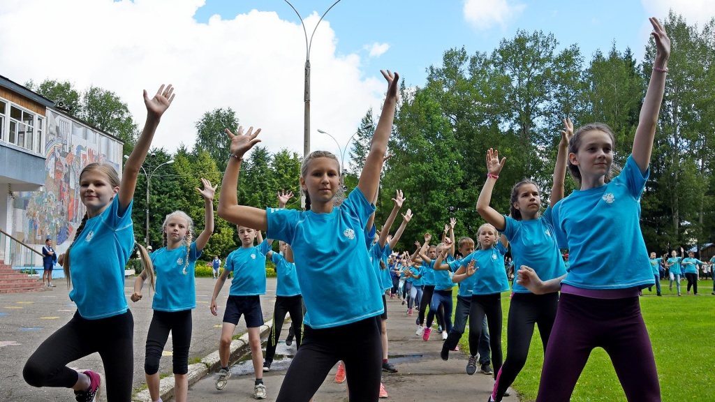 Из-за кори детским лагерям Вологодской области рекомендовано работать в закрытом режиме