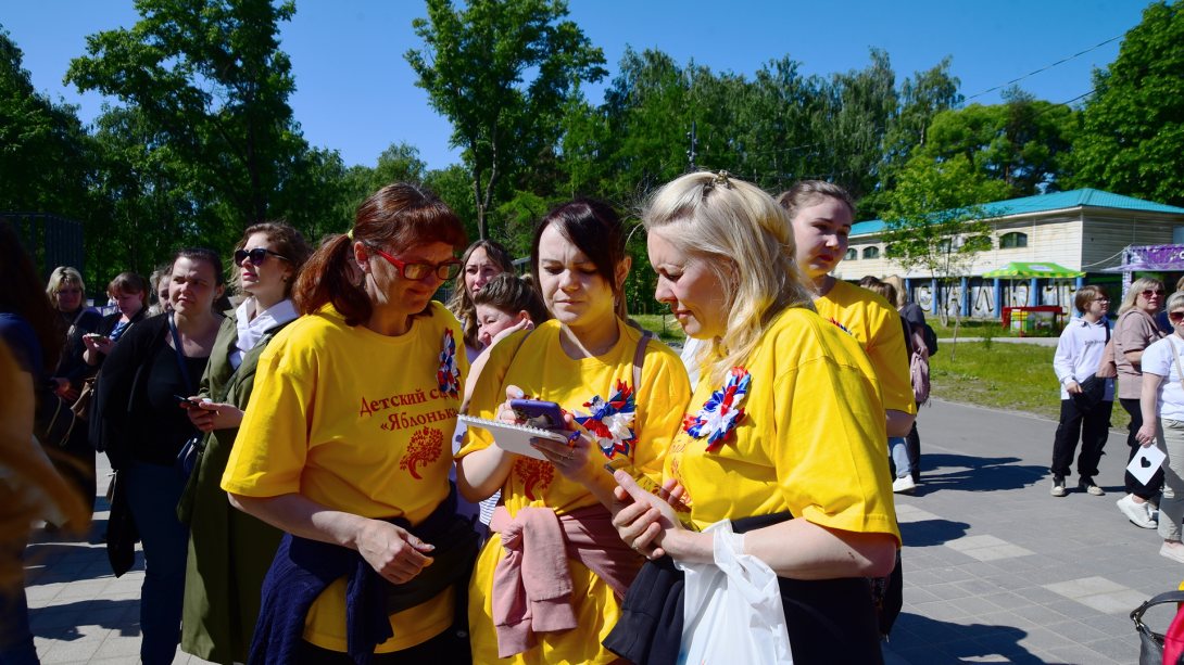 В День России в Вологде прошел автопробег и патриотические квесты