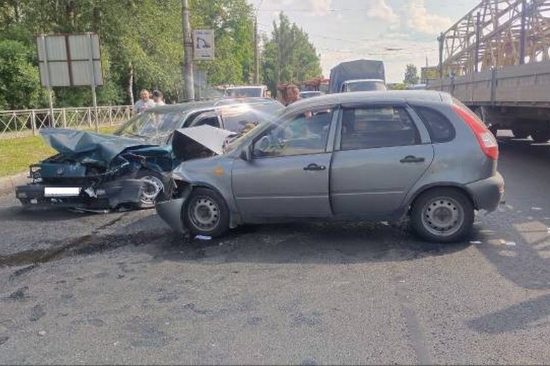 В Вологде четыре человека пострадали в ДТП в микрорайоне «Зеленый город»