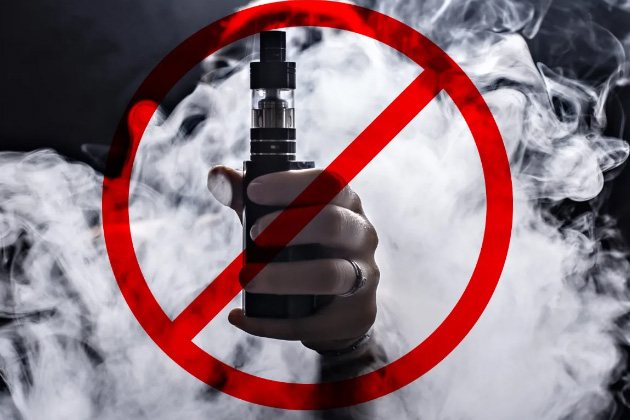 Вологодские врачи готовы помочь подросткам бросить курить вейпы