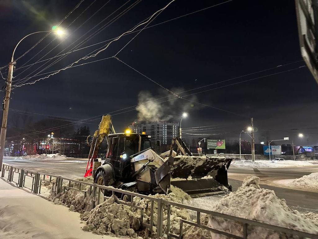 В Вологде ведется работа по очистке городских улиц от снега