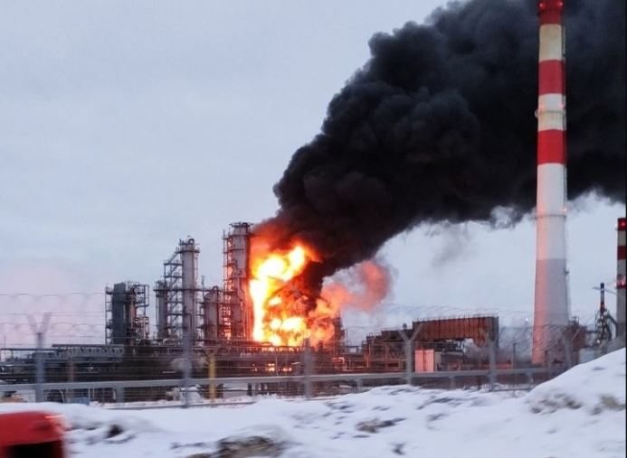 Атака беспилотника на завод ЛУКОЙЛ в Нижегородской области может вызвать рост цен на бензин