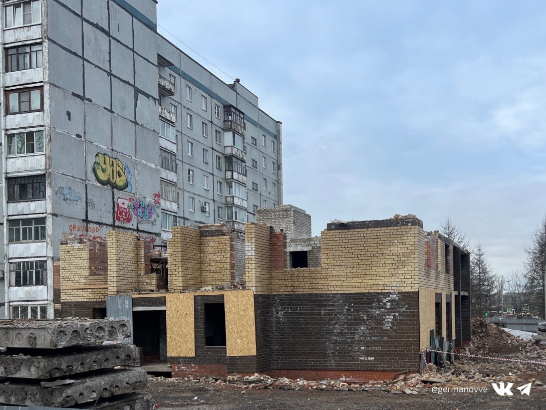 В Череповце возобновилось строительство жилого дома, который начали возводить в 2015 году