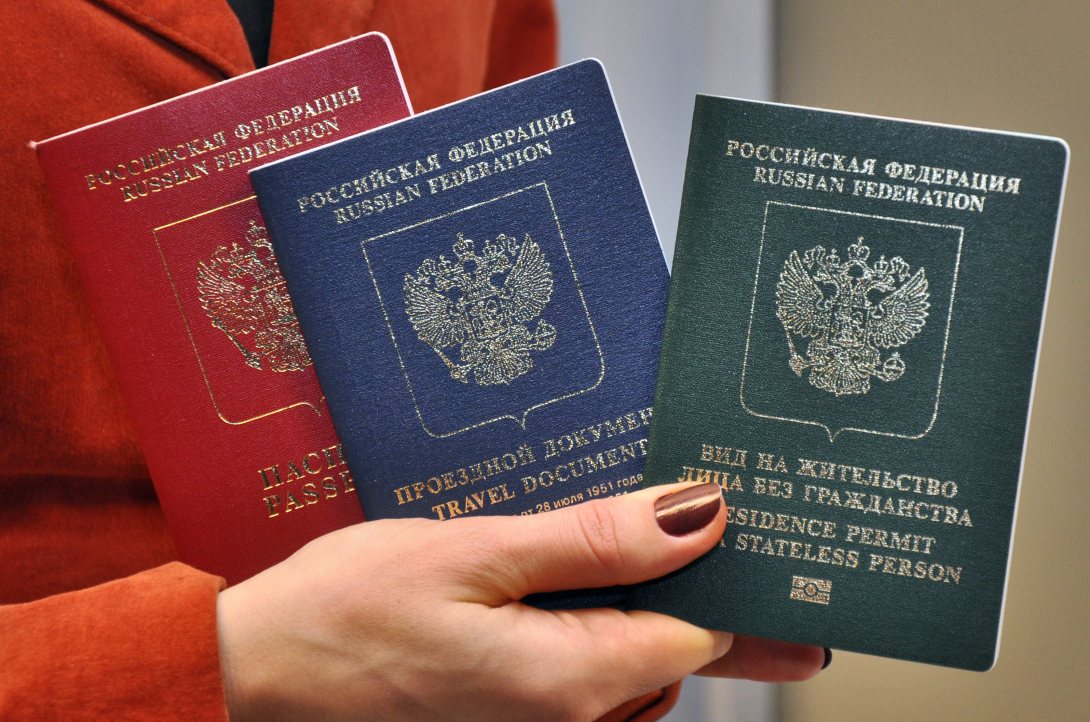Предложение по ужесточению правил получения ВНЖ и гражданства иностранцам выдвинуто в Госдуме