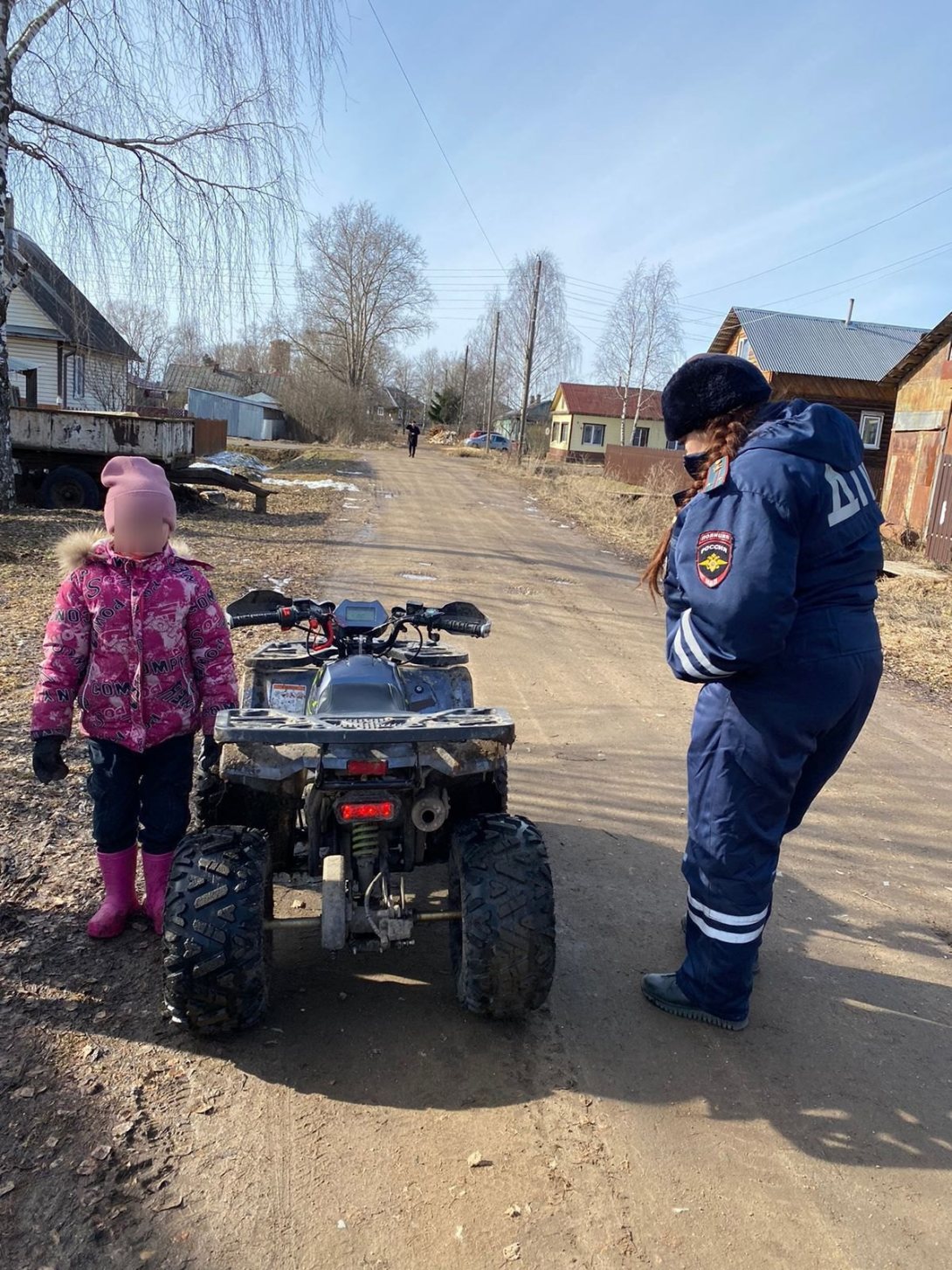 8-летнюю водительницу остановили сотрудники ДПС в Вытегре