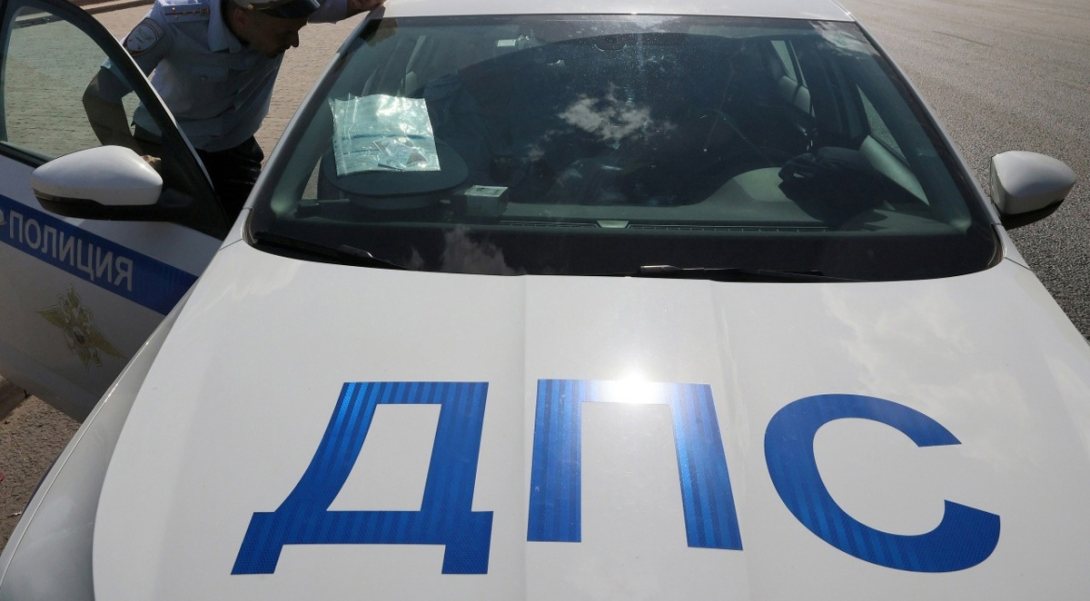 Внедорожник сбил двух пешеходов на зебре в Вологде