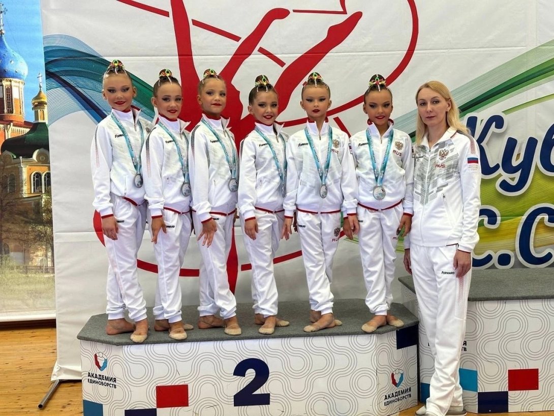 Юные череповецкие гимнастки взяли серебро всероссийских соревнований