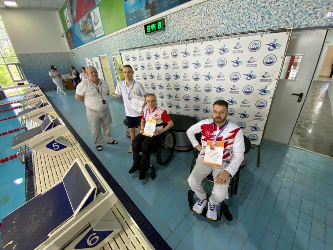 Вологжане завоевали 4 медали чемпионата России по плаванию среди людей с поражением ОДА