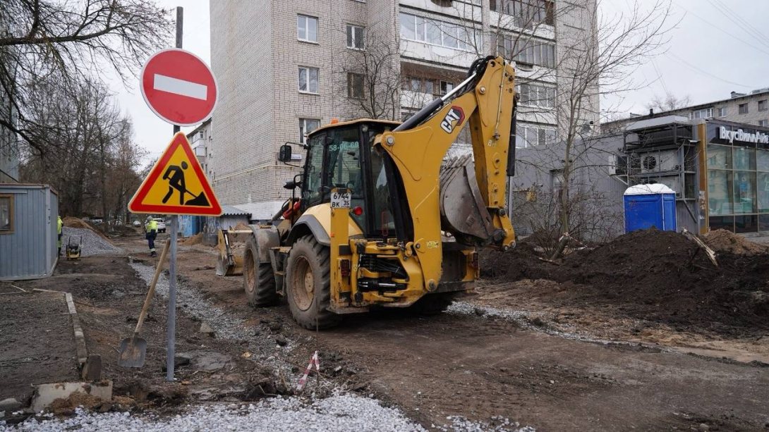 В Вологде приступили к ремонту дворов