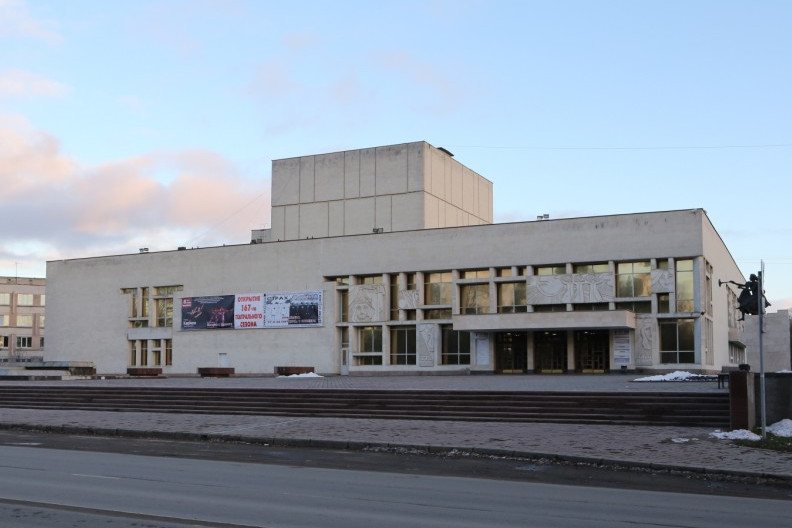 26,6 млн рублей потратят на благоустройство территории около драмтеатра