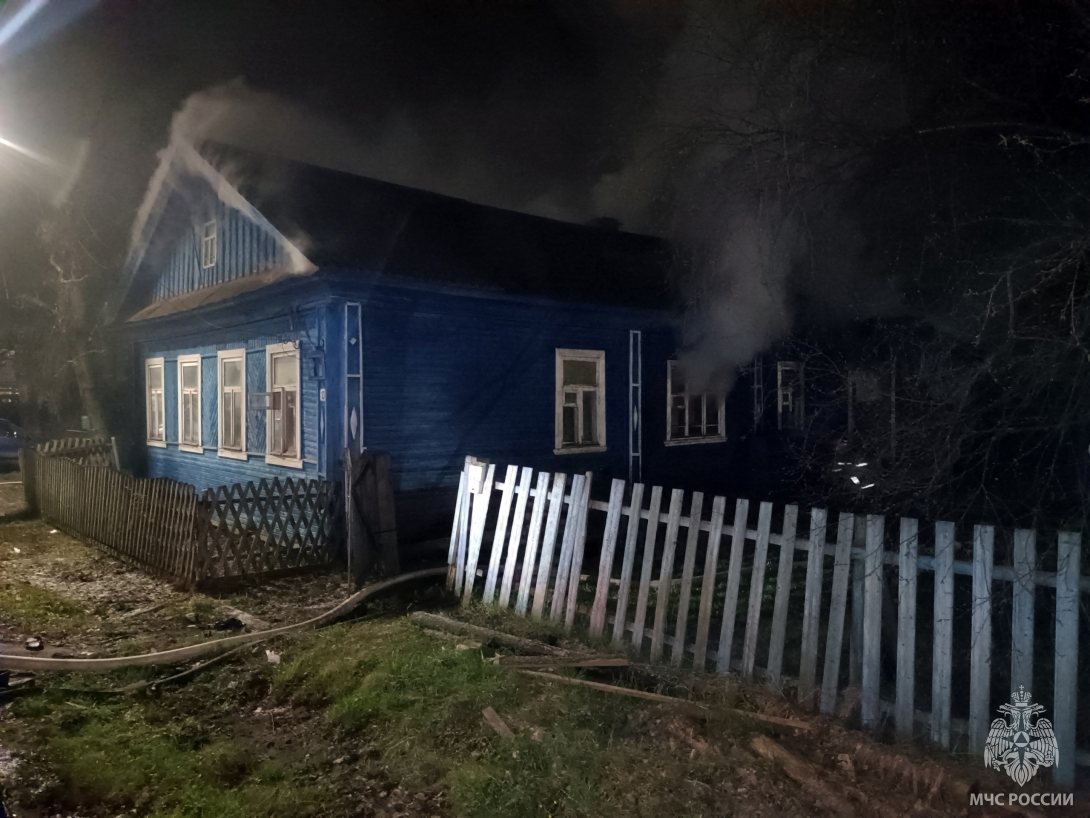 Труп мужчины обнаружили после тушения пожара в Вытегре