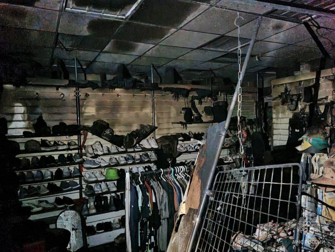 В Вологде спалили магазин одежды