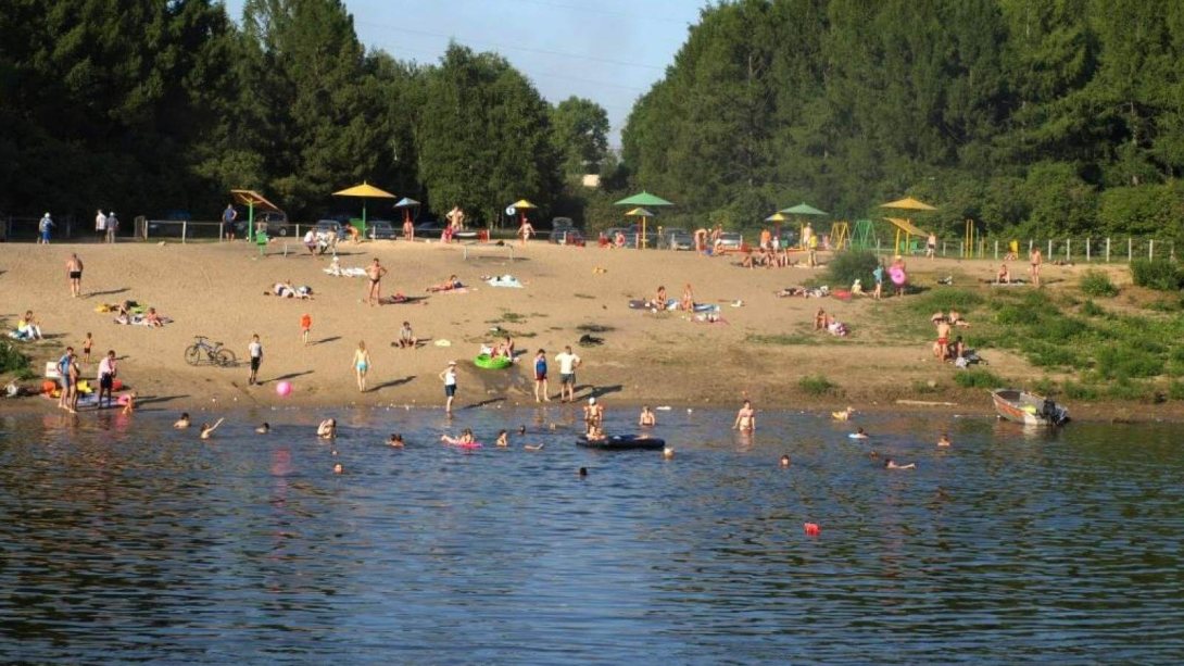 Роспотребнадзор заявил, что на пляже в парке Мира в Вологде купаться нельзя