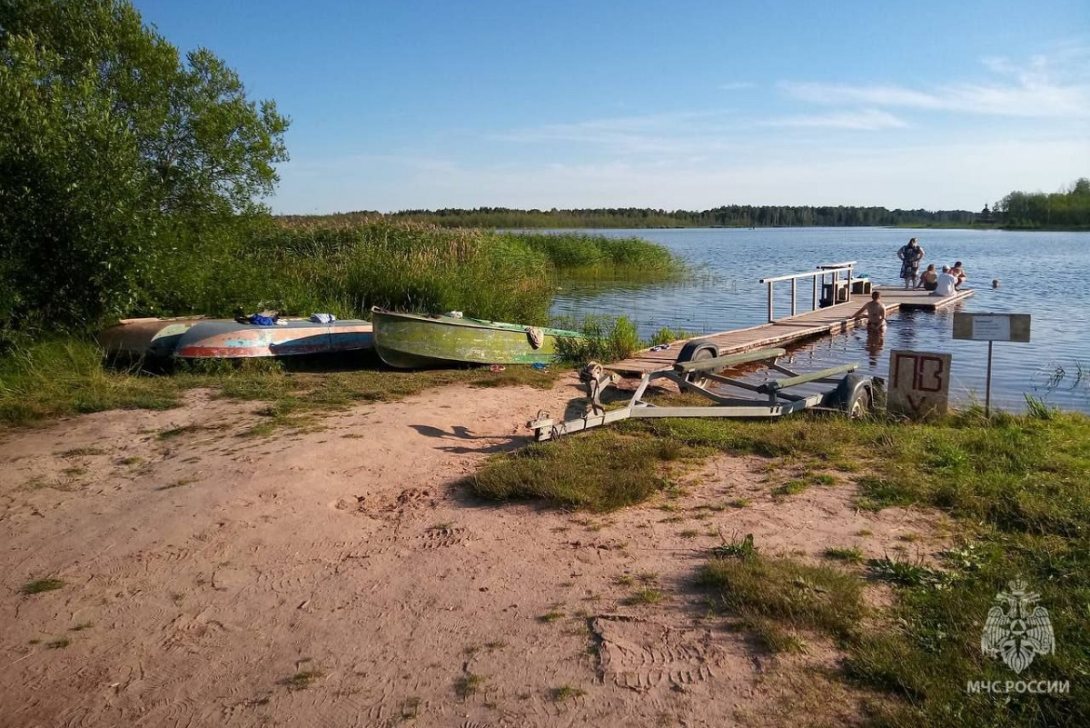 В Усть-Кубинском районе в озере утонули женщина и ребенок