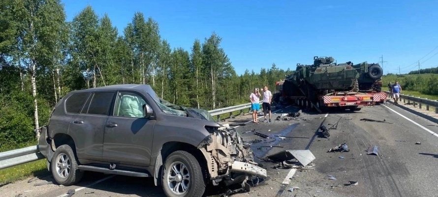 Череповчанин погиб в ДТП с грузовиками в Карелии