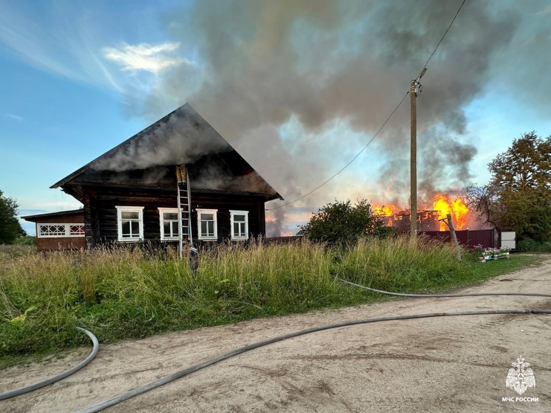 При пожаре в Устюженском округе погиб мужчина