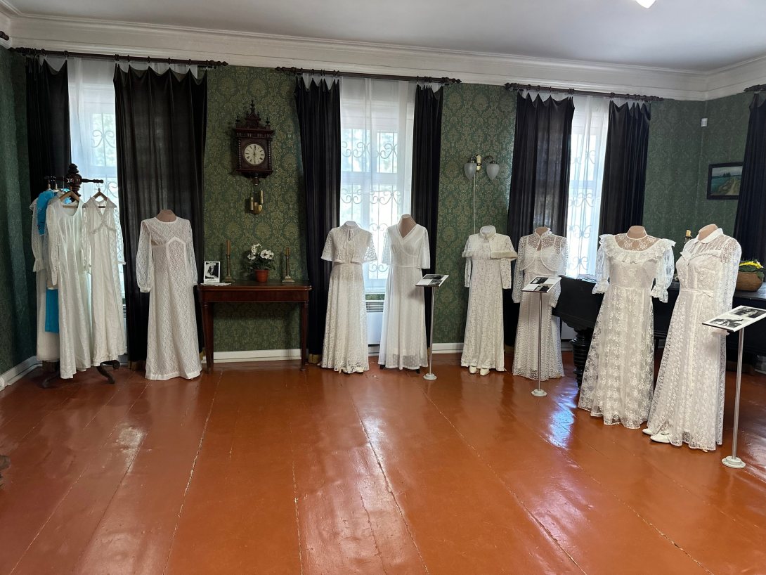В музее Кириллова покажут коллекцию свадебных платьев местных жителей
