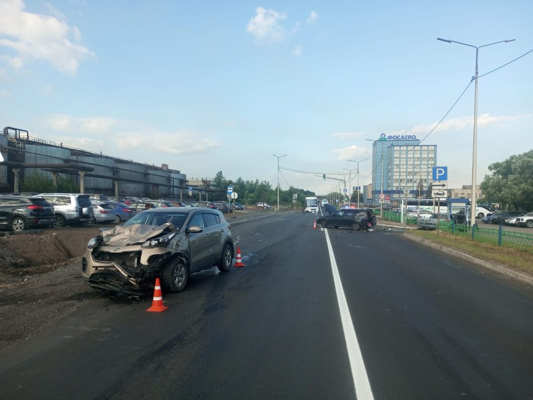 Три человека пострадали в столкновении трех машин в Череповце | 23.07.2024  | Вологда - БезФормата