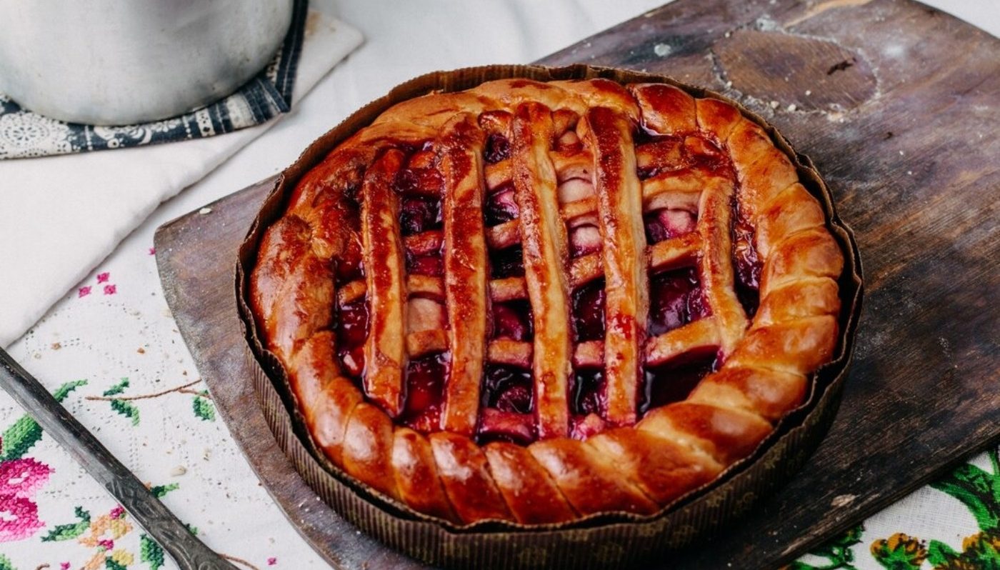 Начинка из пирогов вытекать не будет! Топ-4 способа, чтобы сладкое содержимое из десерта не сбежало