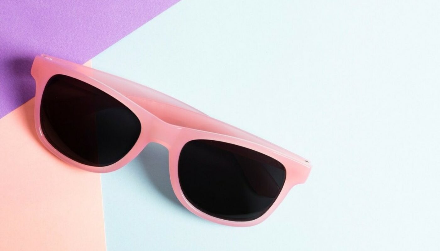 Роскачество подсказало, как прямо в магазине найти настоящие солнцезащитные очки! Вам понадобятся наличные деньги