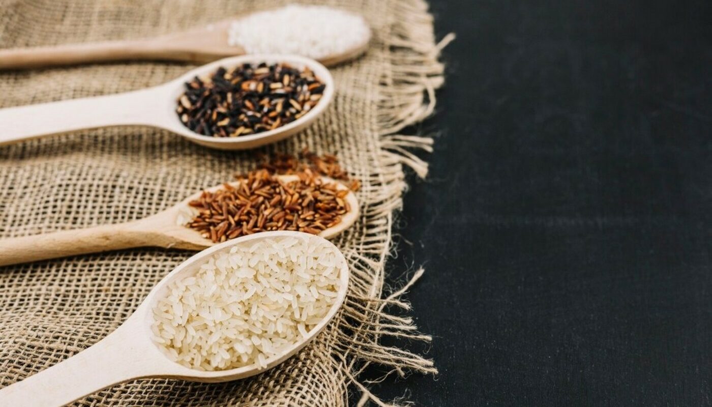 С такими крупами кашу не сварить! Эти 5 круп нельзя промывать перед варкой — после этого их только выкинуть