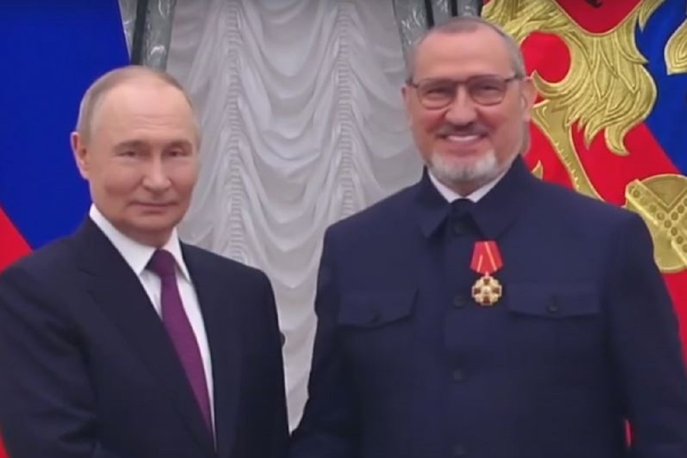 Владимир Путин вручил орден Александра Невского Юрию Филимонову