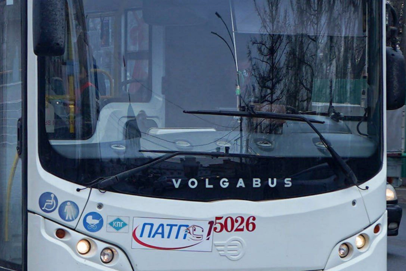 В Вологде запустят дополнительные автобусы до кладбищ на Троицу