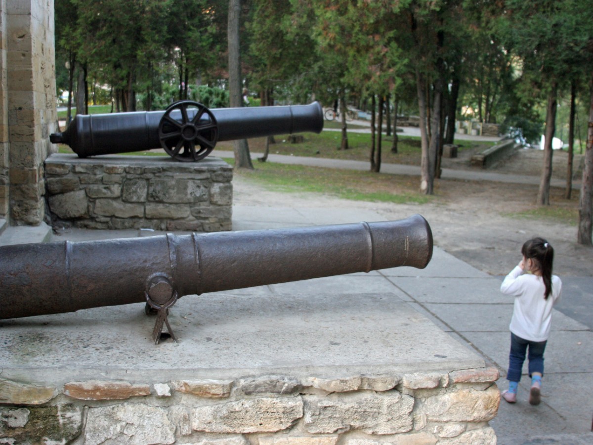 Чем занять ребёнка в Анапе летом без пляжа и моря
