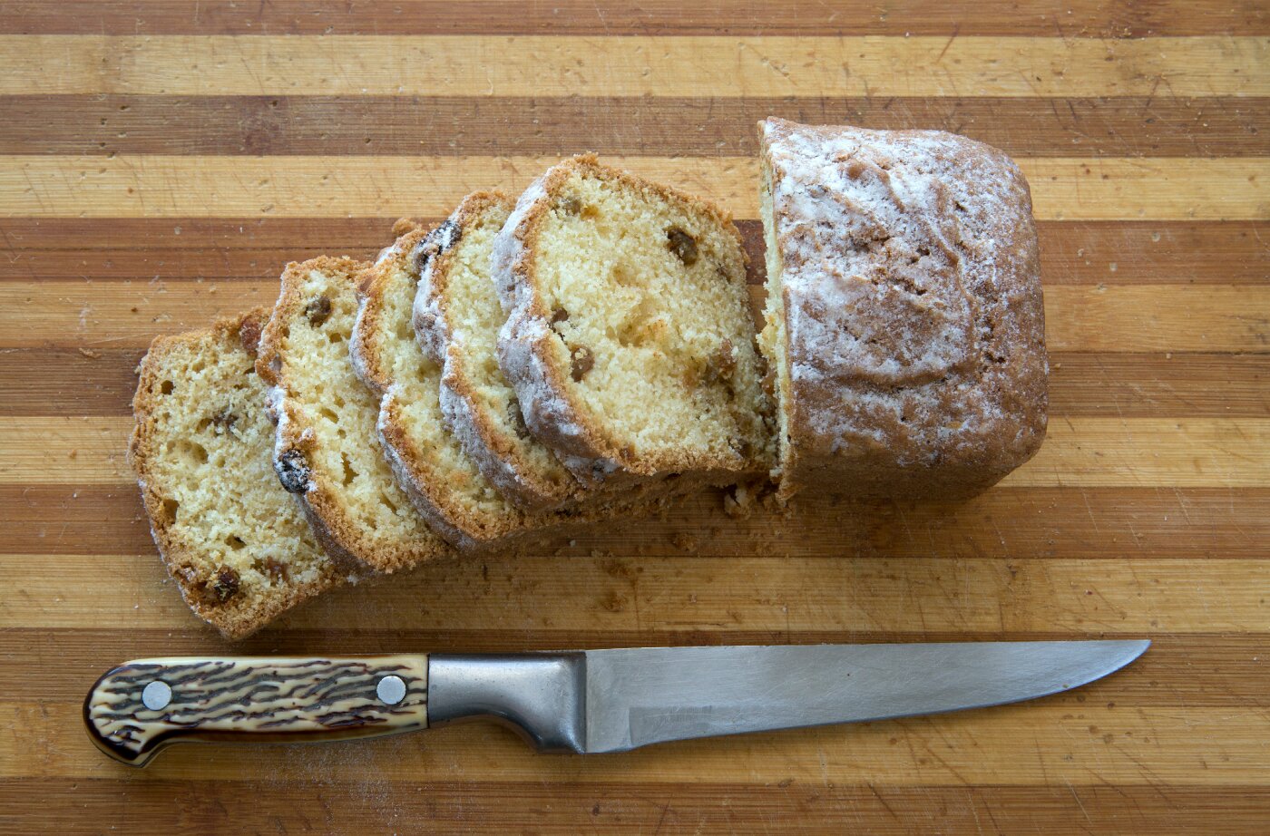 Кекс «Столичный» с изюмом: классическая выпечка времен СССР, которую легко повторить на своей кухне