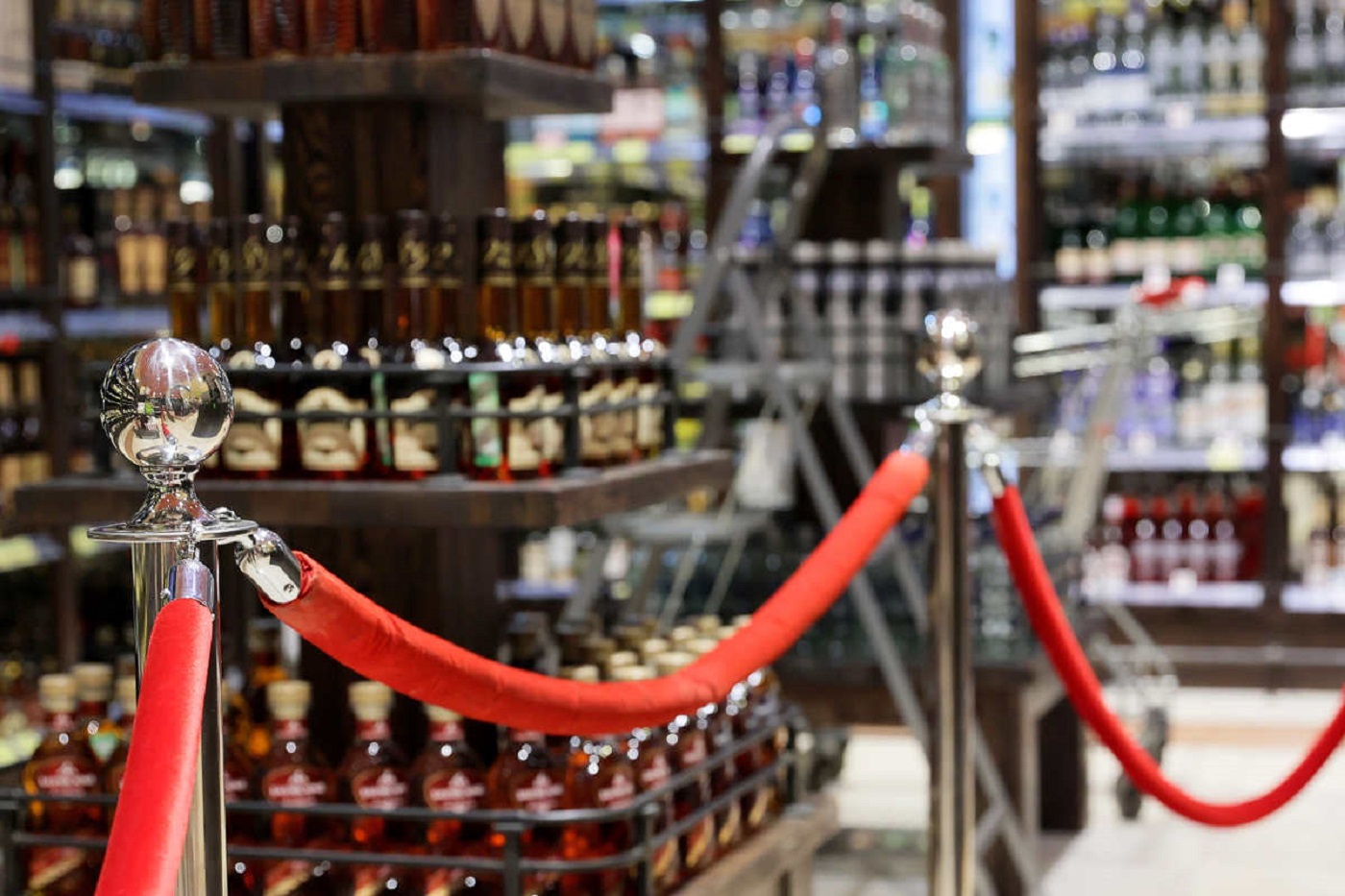 25 алкомаркетов нарушили областной закон об ограничении продаж алкоголя