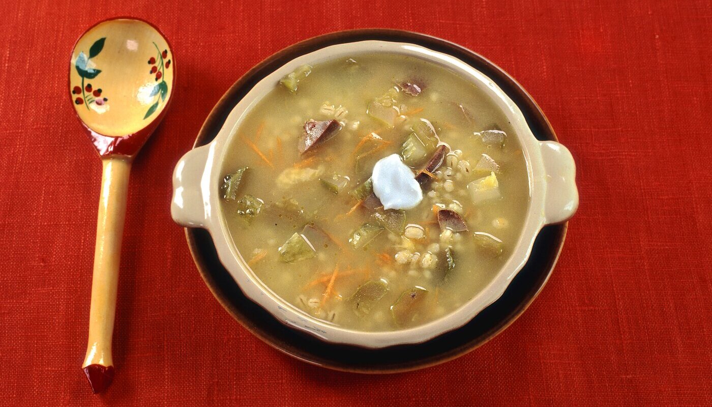 Похудеть или набрать массу? Диетолог Копытько назвала лучшие крупы для супа