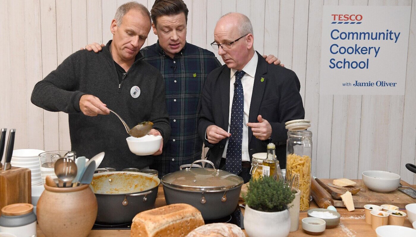 Ученые и шеф-повар Джейми Оливер рекомендуют новые нормы здорового питания: время перемен!