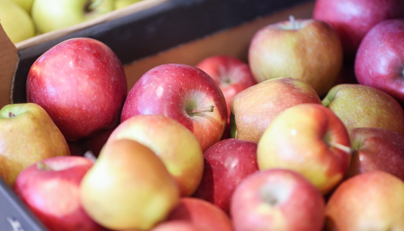 Откройте для себя 9 фруктов, которые обгоняют яблоки по содержанию клетчатки