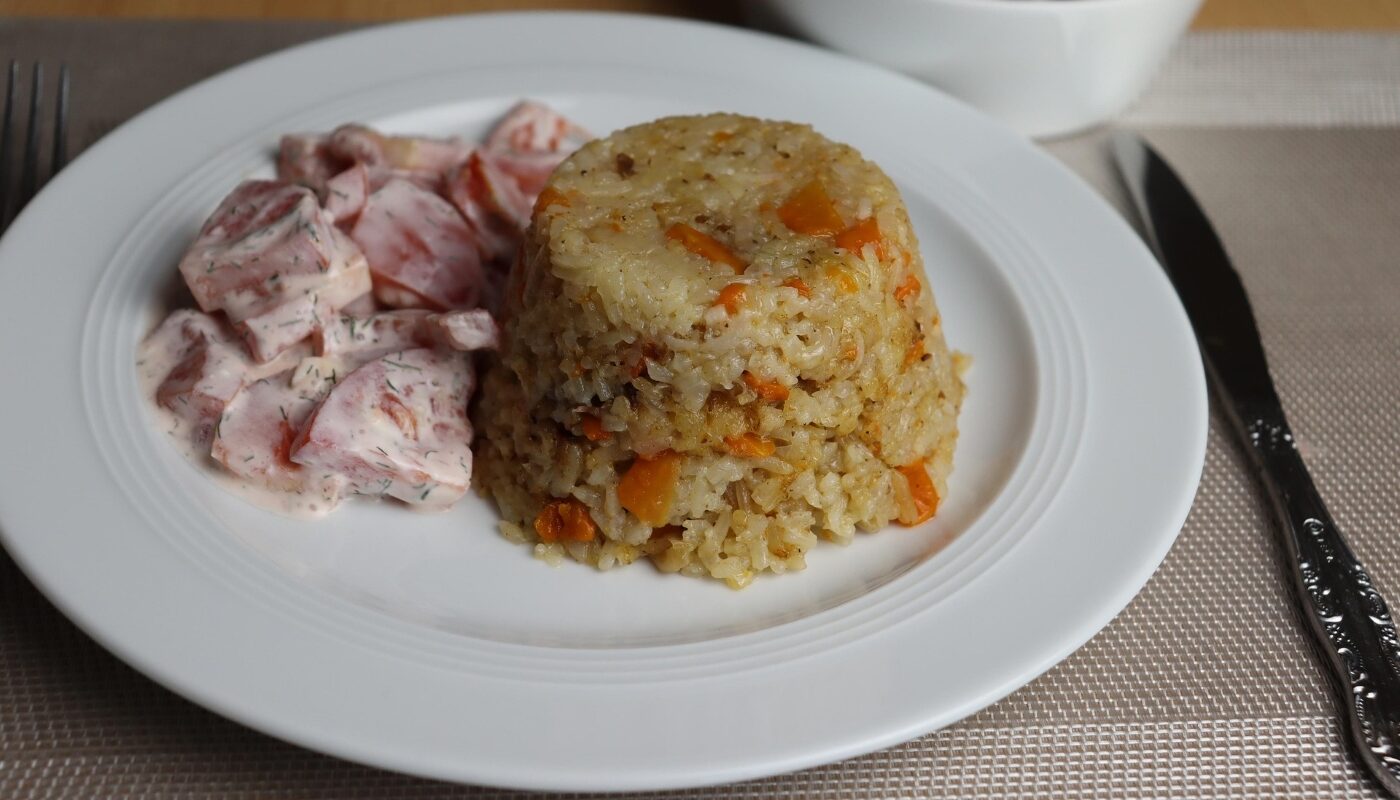 Варим рассыпчатый рис за 15 минут: без возни с кастрюлями, плитками и мультиварками