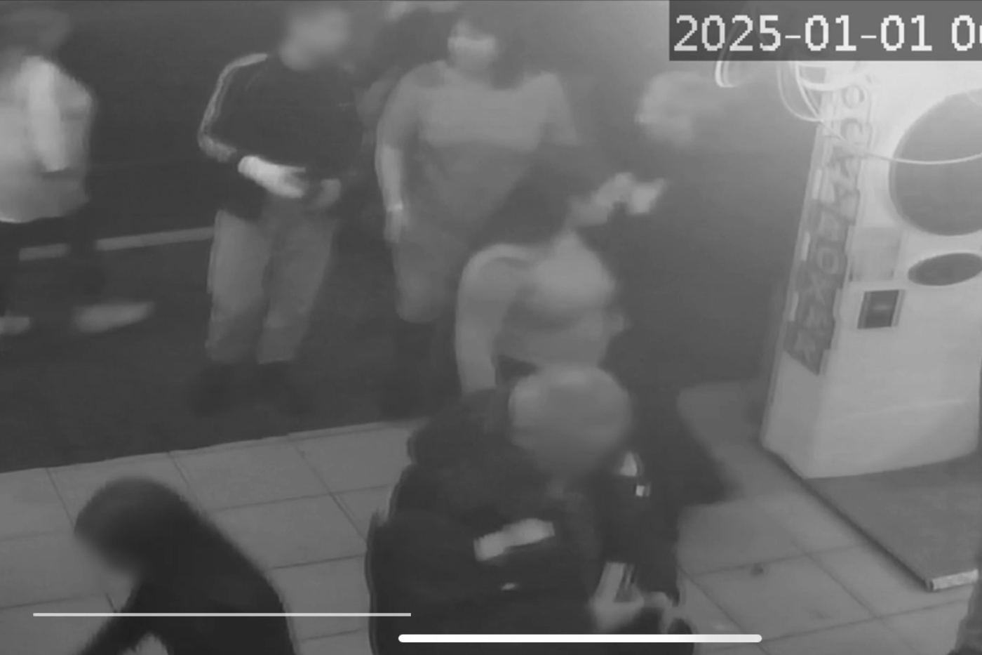 В Вологде разыскивают женщин, избивших посетительницу бара