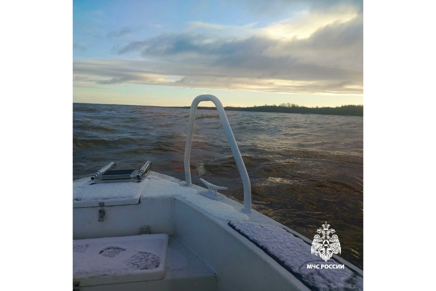 Тело мужчины обнаружили в реке в Череповецком округе