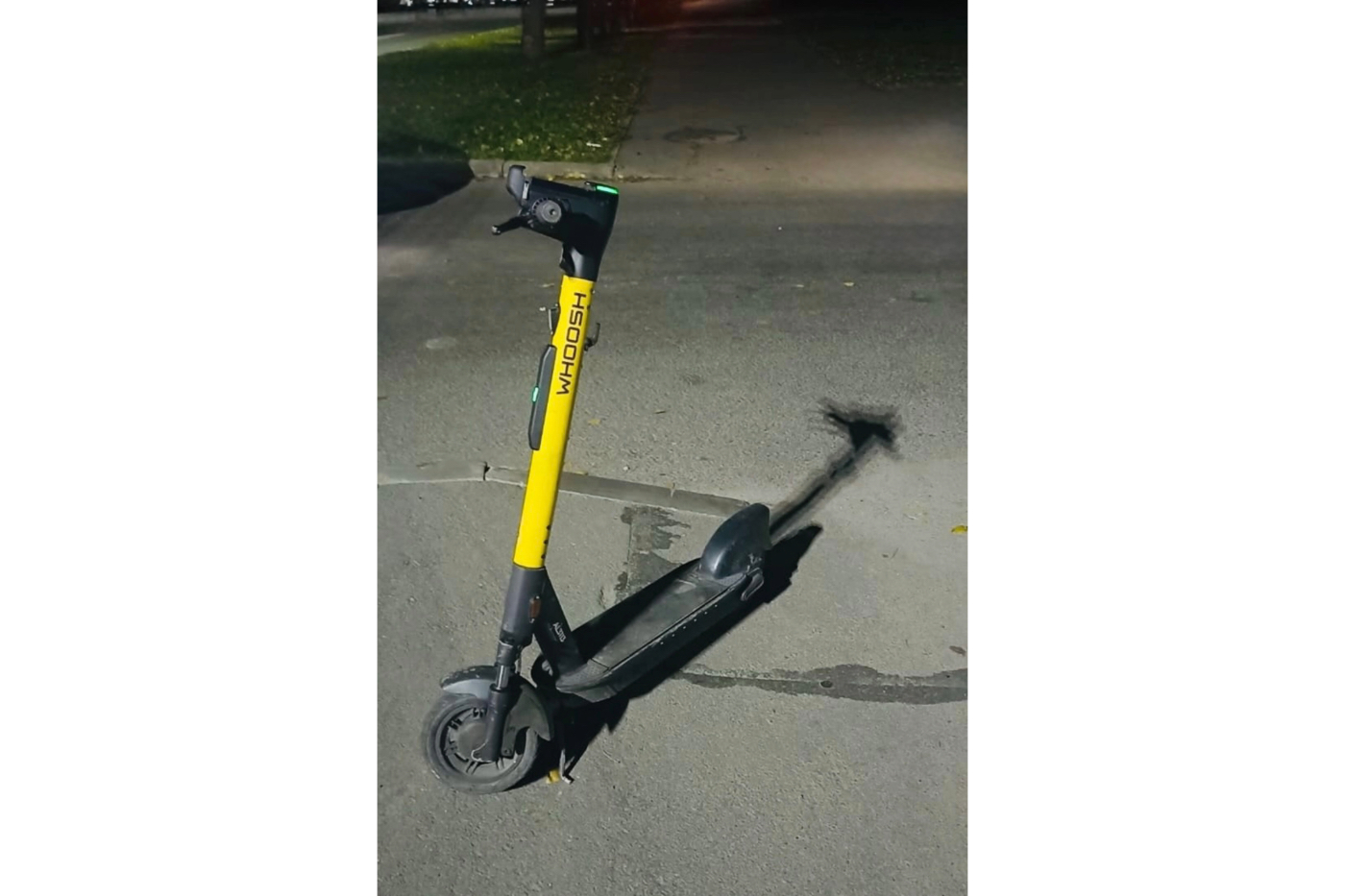 15-летняя самокатчица госпитализирована после столкновения с легковушкой в Череповце