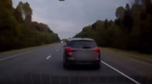 Водитель объехал полстраны с подложными номерами