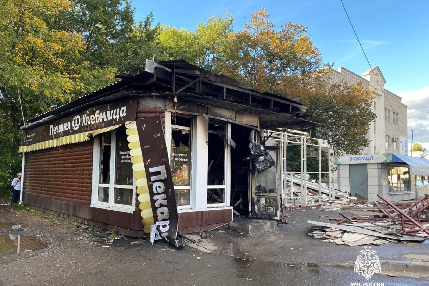 Пекарня выгорела на улице Северной в Вологде