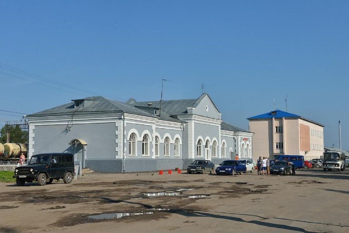 Прокуратура потребовала переоборудовать здание вокзала в Грязовце