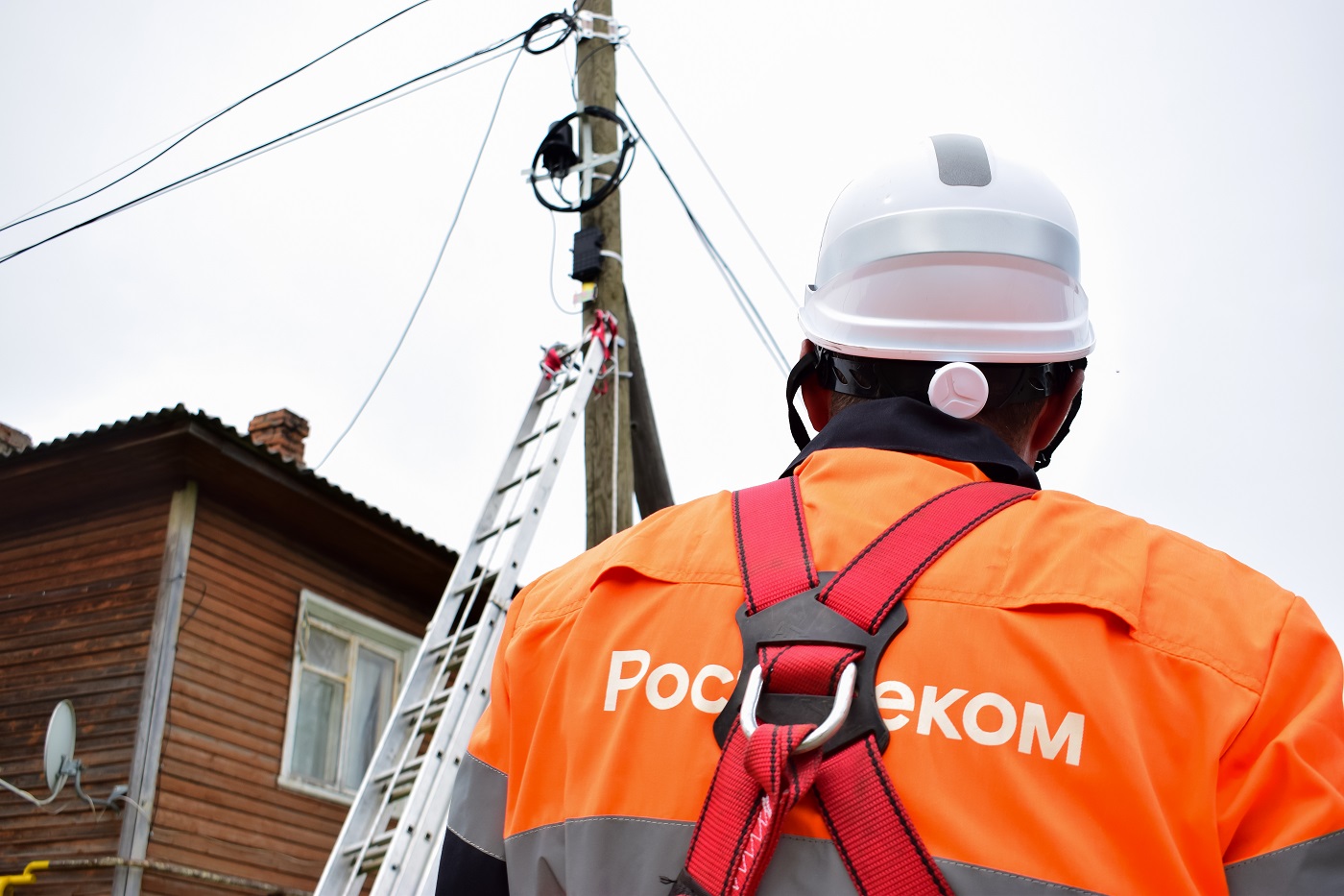 Оптика пришла в дома еще почти 100 семей Верховажья