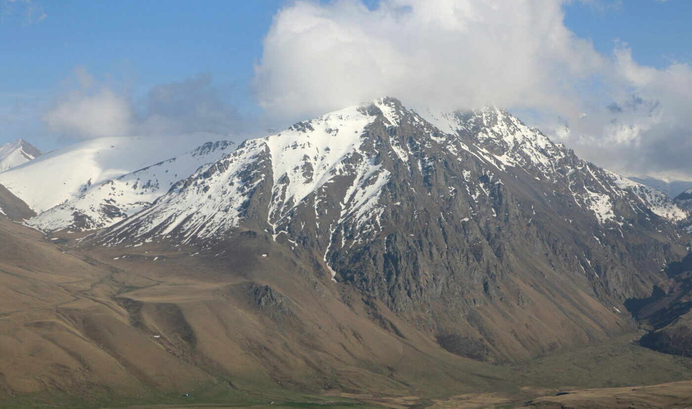 Эльбрус вырвался вперед в главном голосовании года — за символ Кавказа на новой 500-рублевой купюре