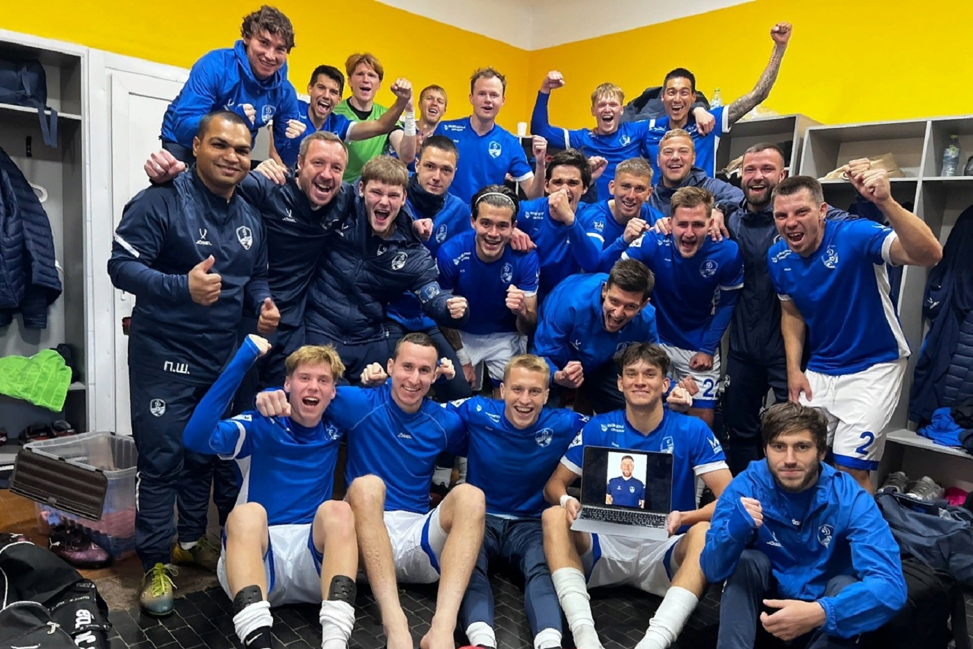 Вологодское «Динамо» досрочно завоевало серебро чемпионата второй лиги