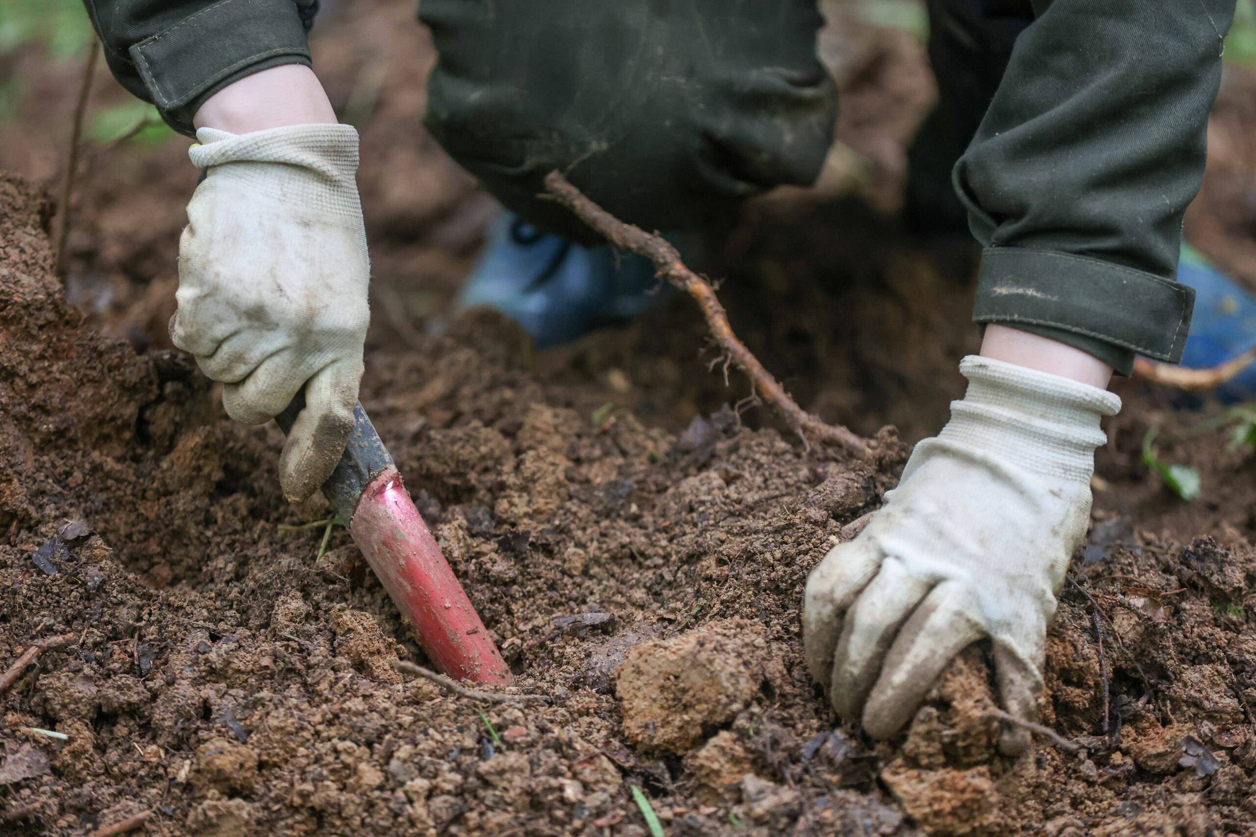 Поисковики спустя пять лет расшифровали солдатский медальон