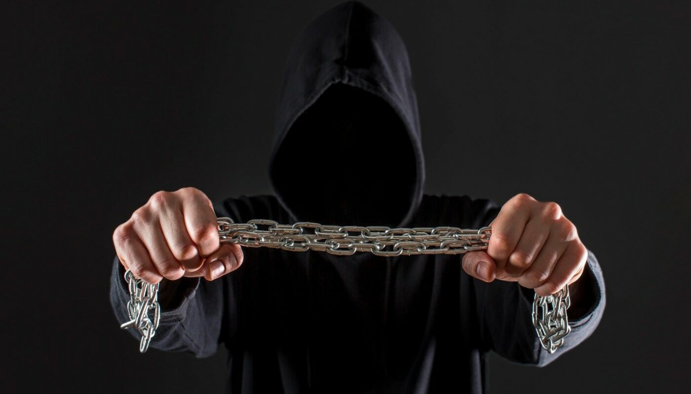 Из-за фотошопа фотографий 24-летнюю россиянку едва не продали в рабство