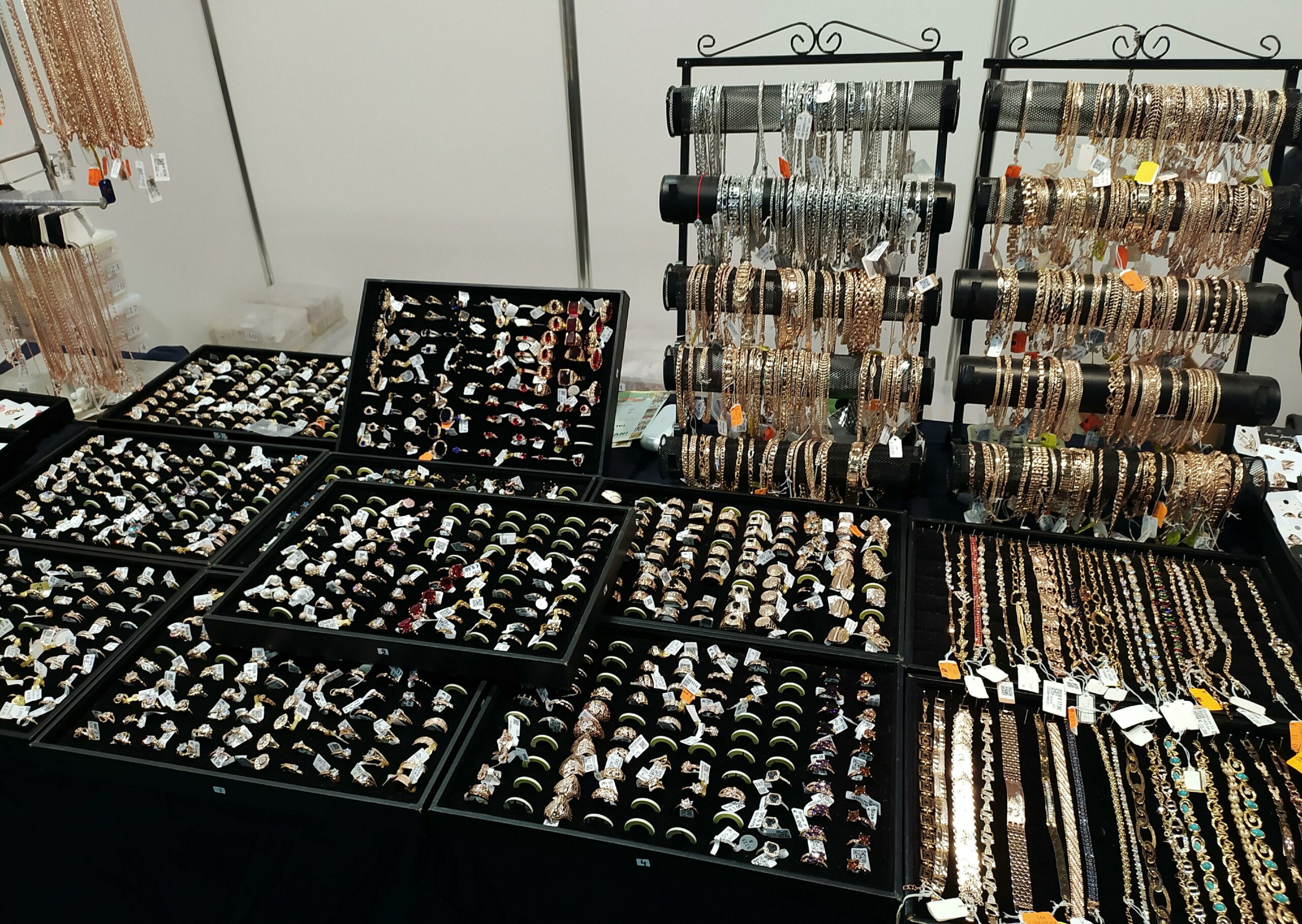 Вологжанка передала мошенникам 6 килограммов золота