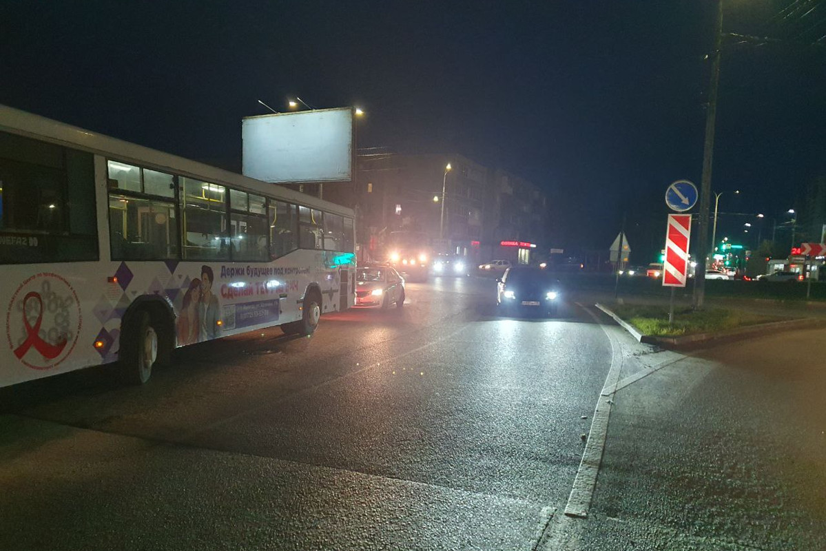 В Вологде пассажирка автобуса угодила в больницу