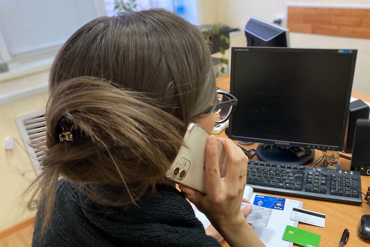 Вологжанка неделю спонсировала мошенников «на бирже»